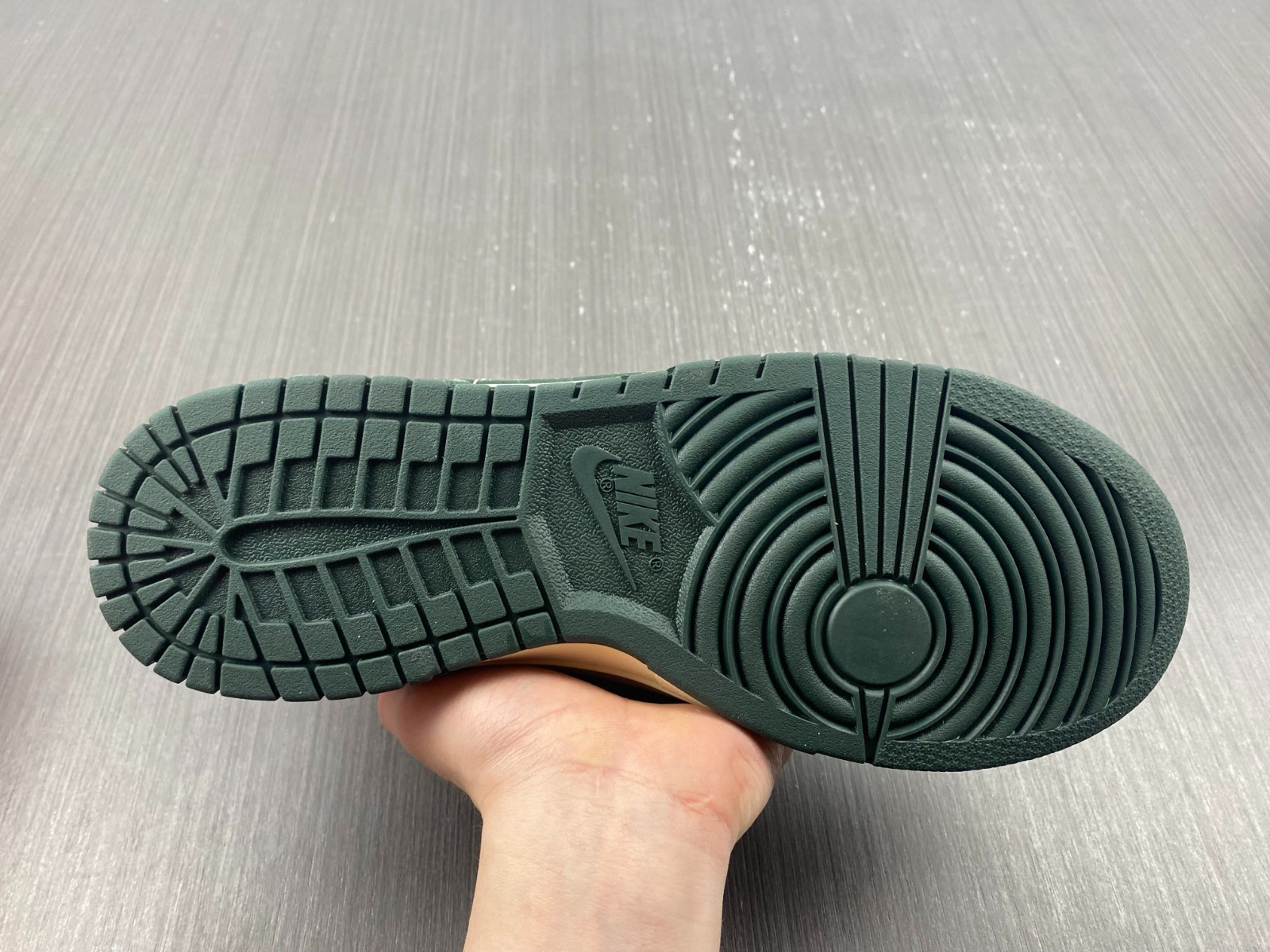 nike dunk low vintage green (w) - dq8580-100