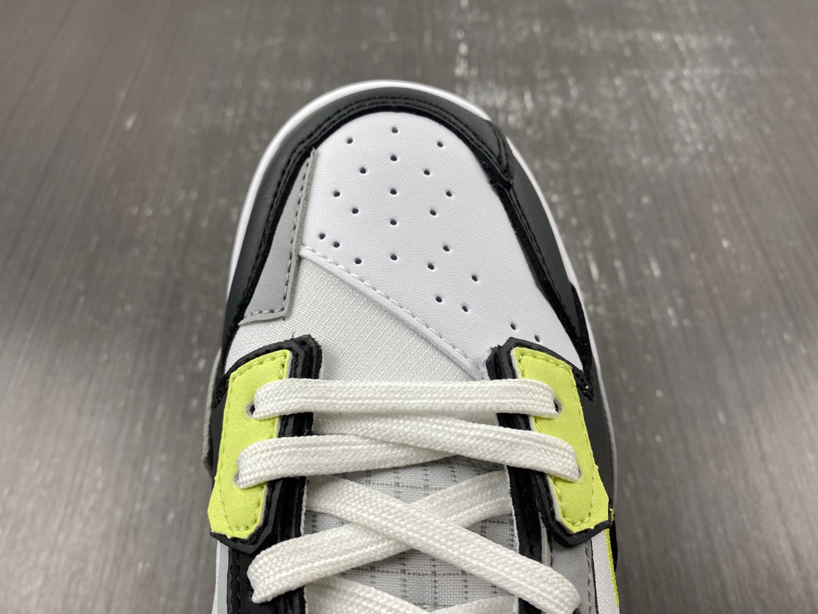 nike dunk low scrap wolf grey light lemon twist dc9723-001