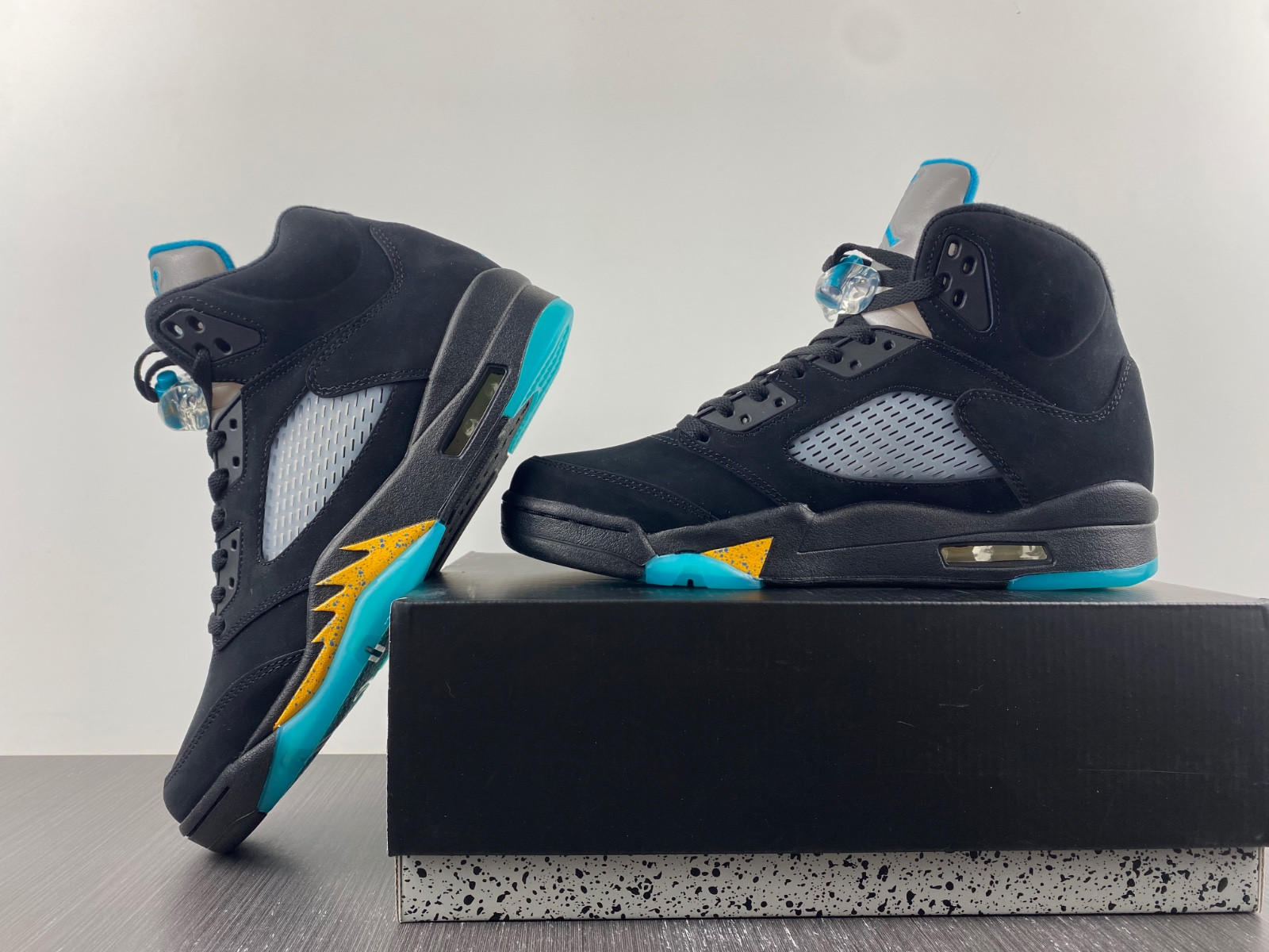 air jordan 5 "aqua" dd0587-047