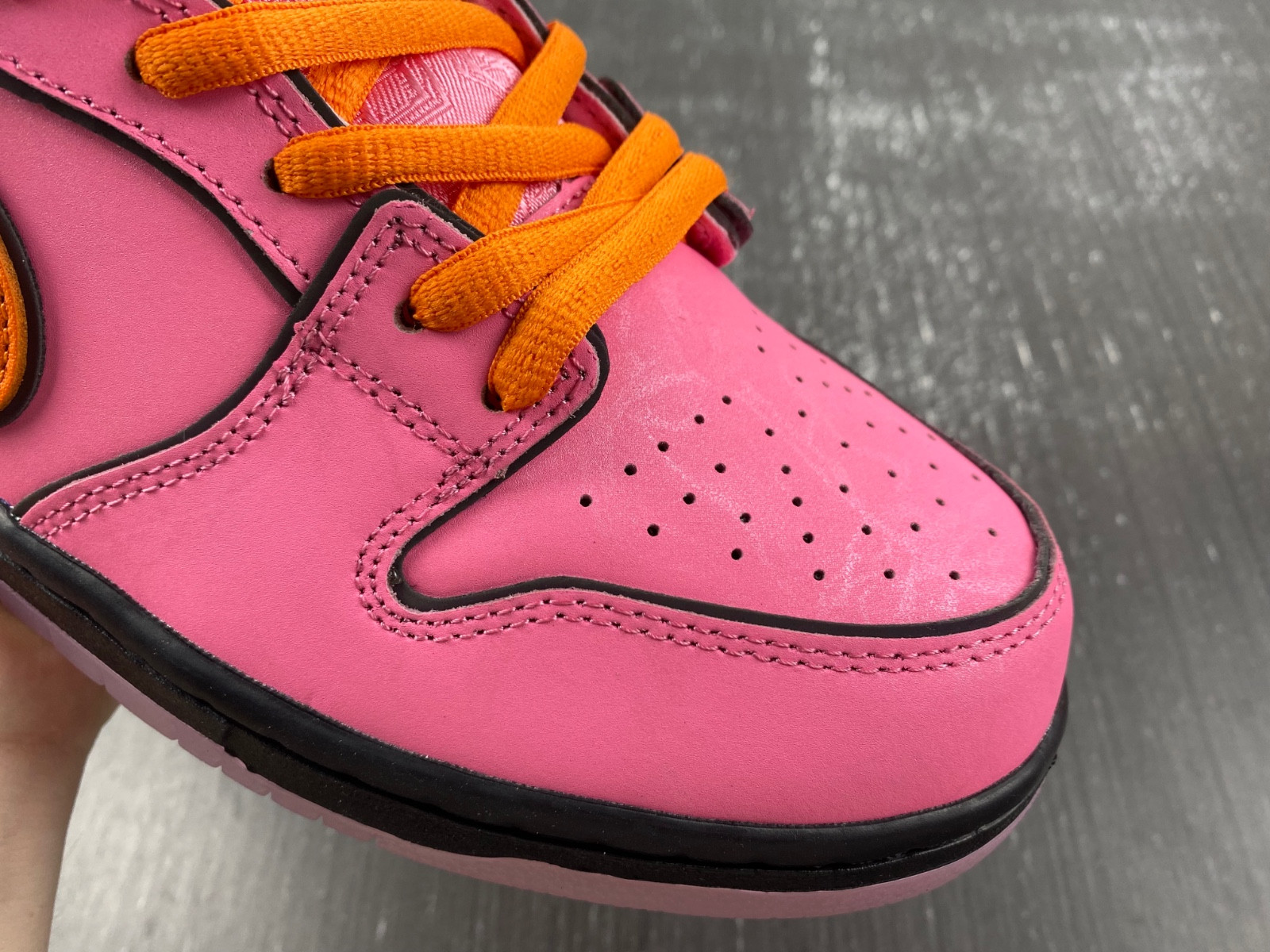 the powerpuff girls x nike sb dunk low blossom fd2631-600