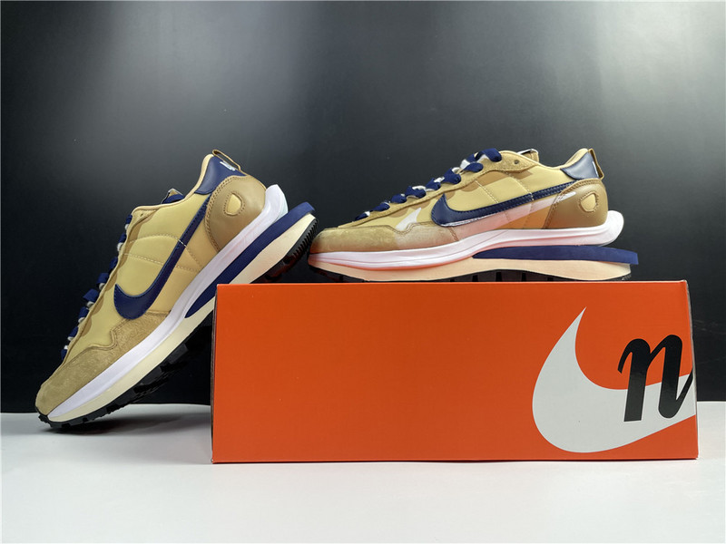 sacai x nike vaporwaffle 3.0 dd1875-200