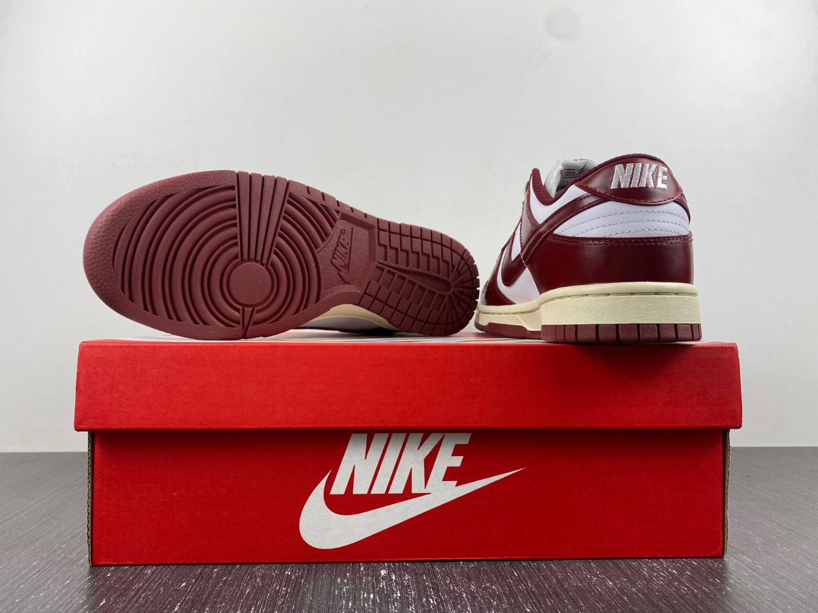 nike dunk low prm vintage team red (women