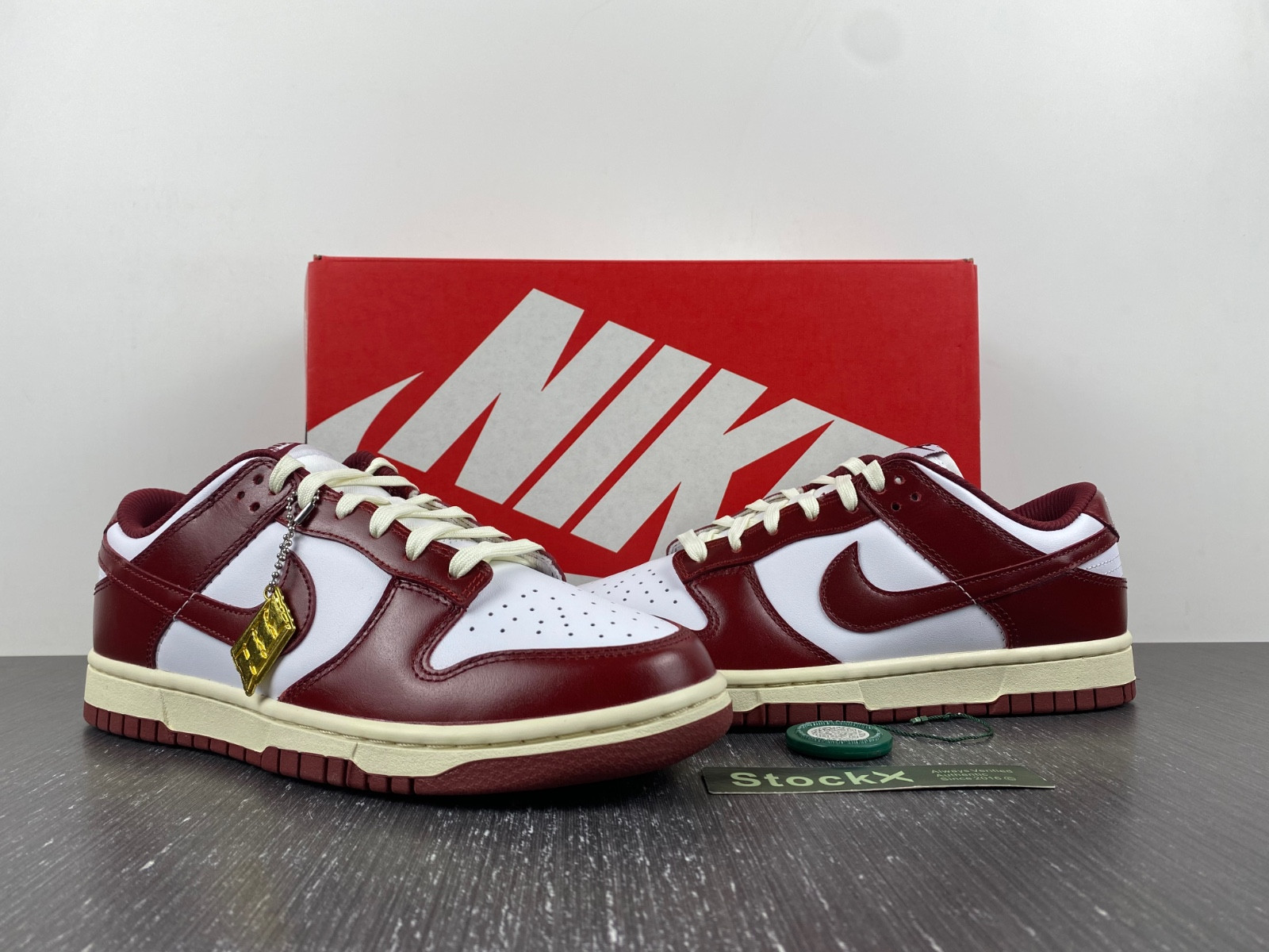 nike dunk low prm vintage team red (women