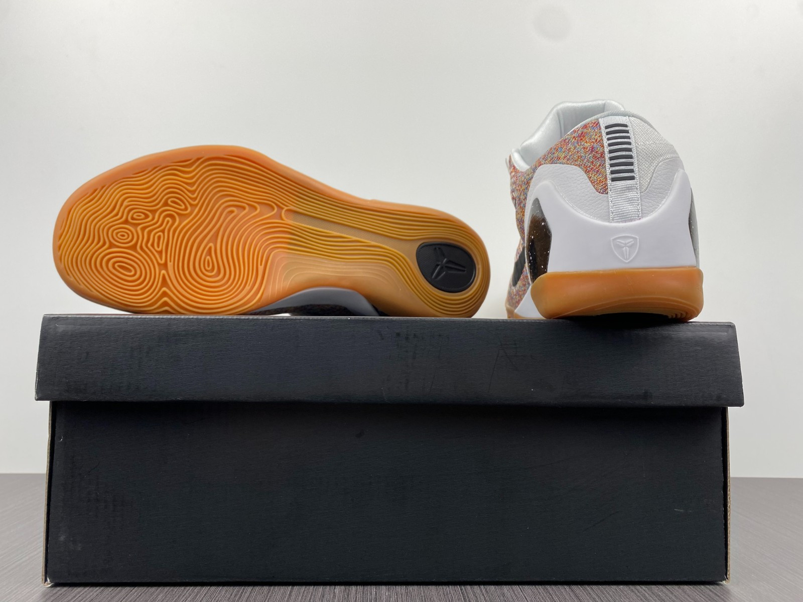 nike kobe 9 elite preM1vm low htm milan white multi 698595-109