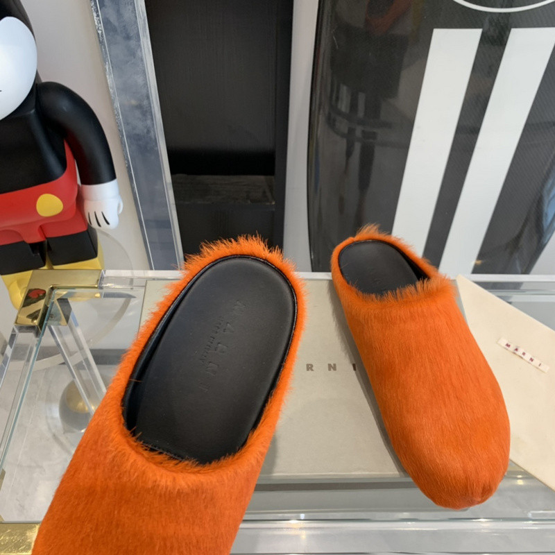 Ma*n1 orange fussbett sabot loafers