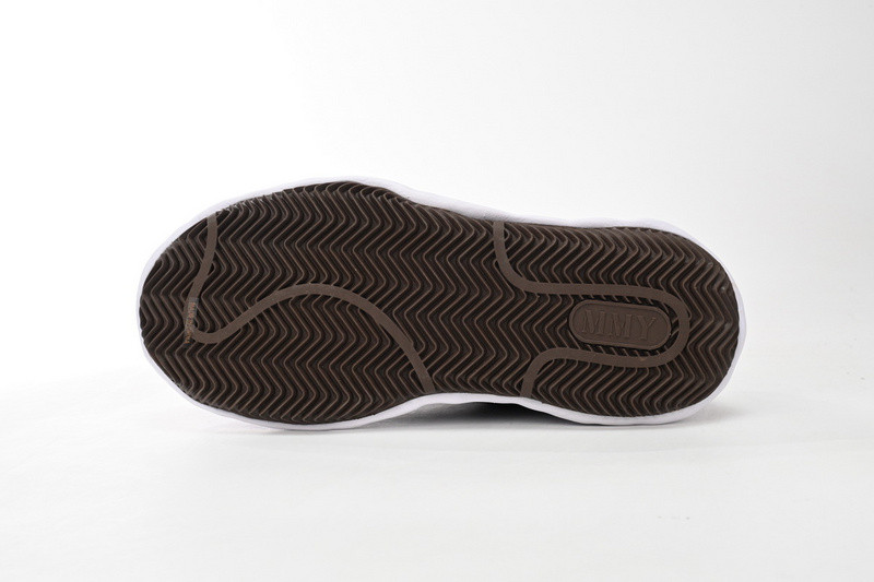 mmy sneaker 0048