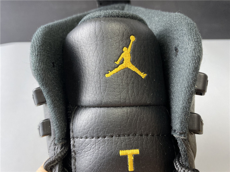 air jordan 12 “university gold” 130690-070