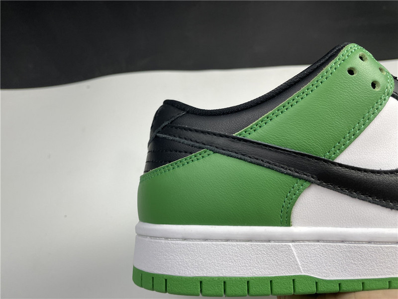 nike sb dunk low “classic green” bq6817-30