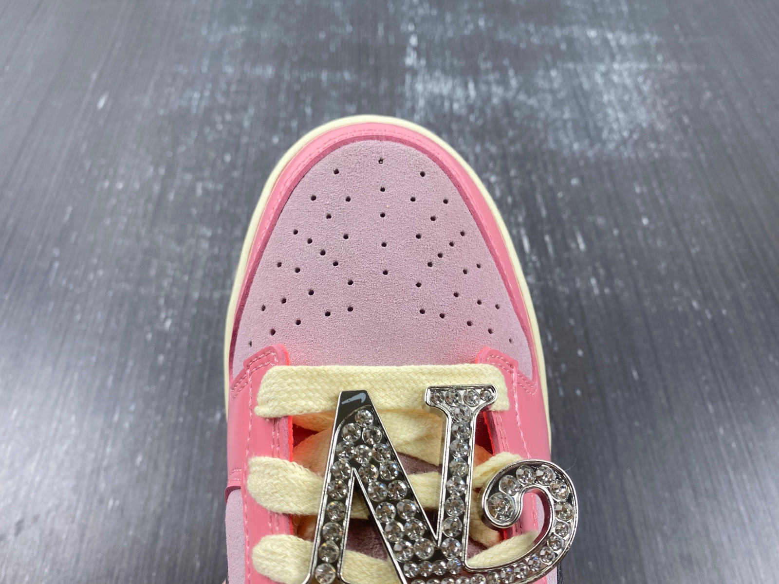 nike dunk low “barbie” fn8927-621