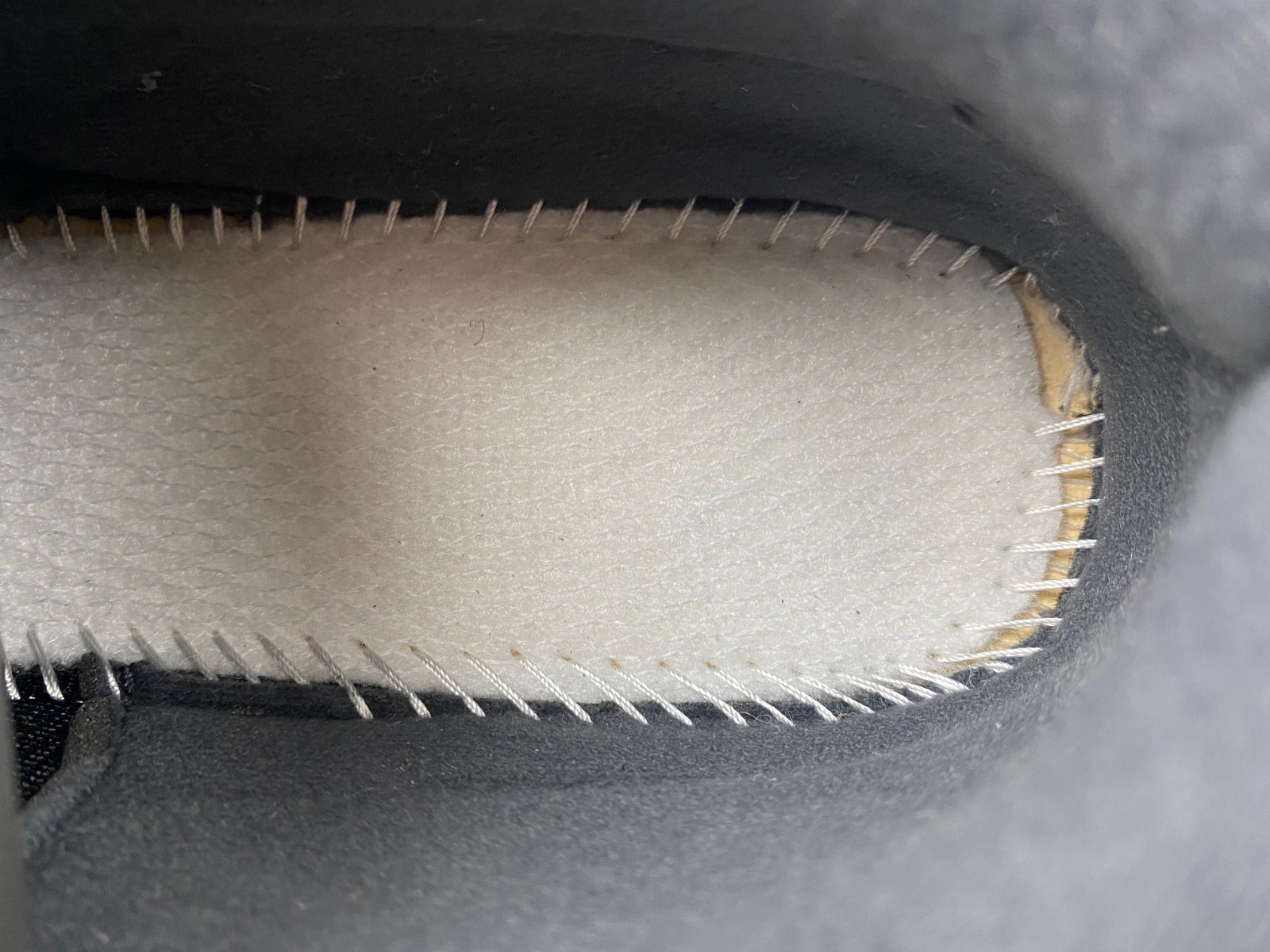 new Ba1an*e 2002r black dark grey - m2002rho