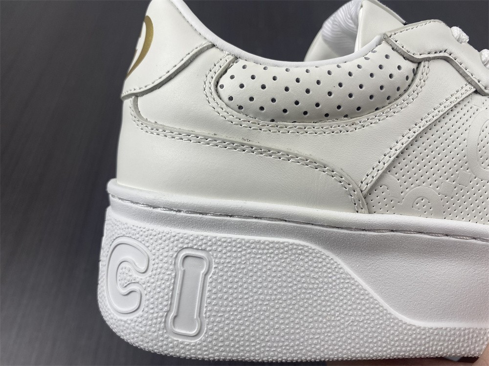 gc low-top sneaker gc18