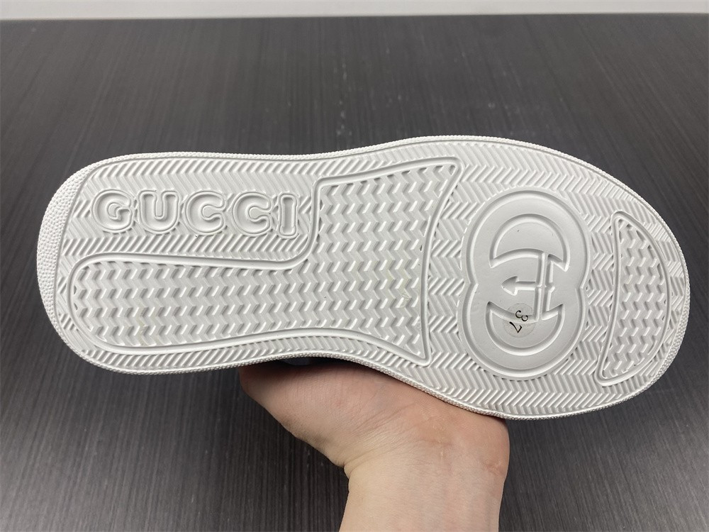 gc low-top sneaker gc18