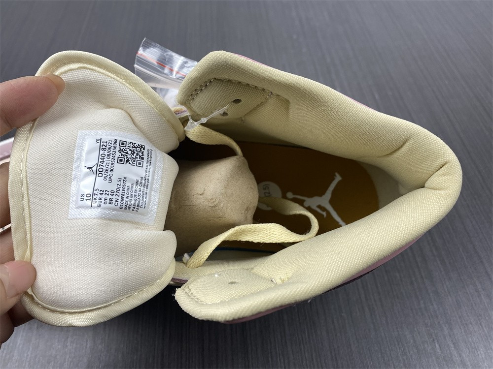 air jordan 1 mid do7440-821