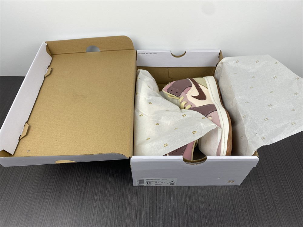 air jordan 1 mid do7440-821