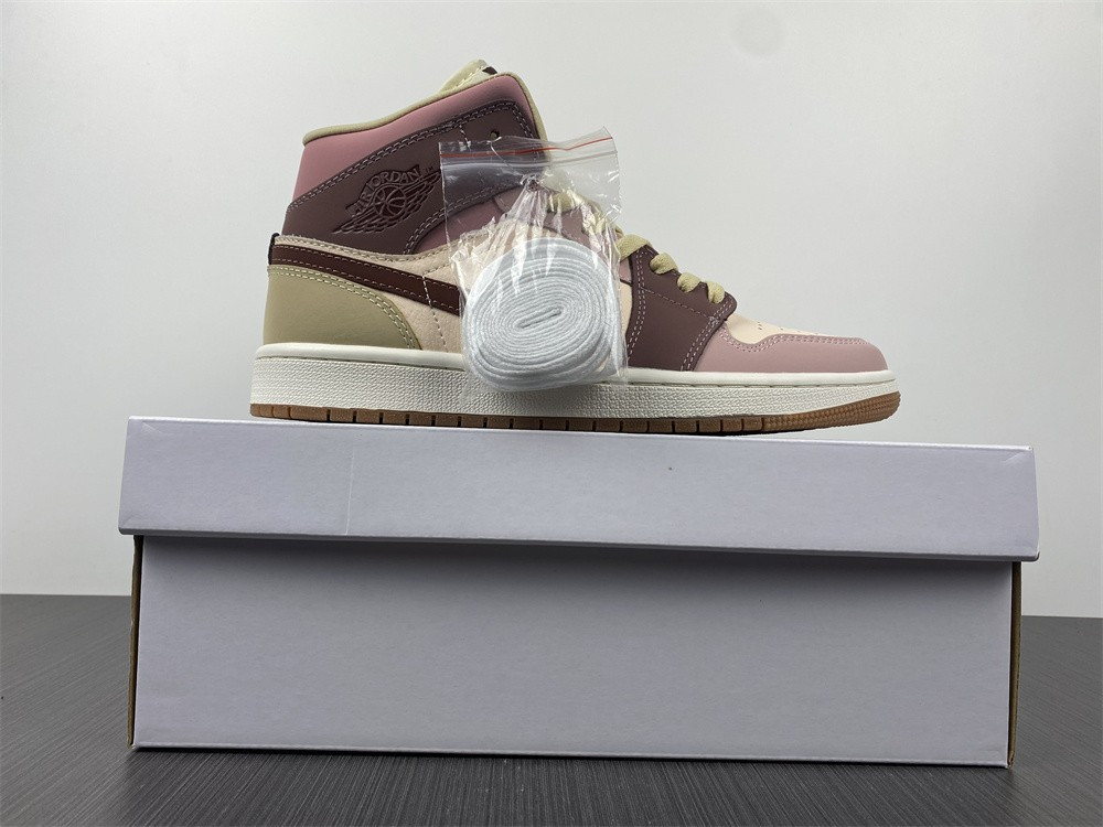 air jordan 1 mid do7440-821