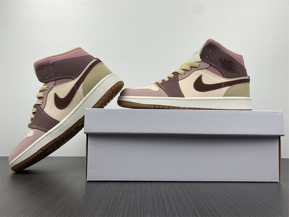 air jordan 1 mid do7440-821