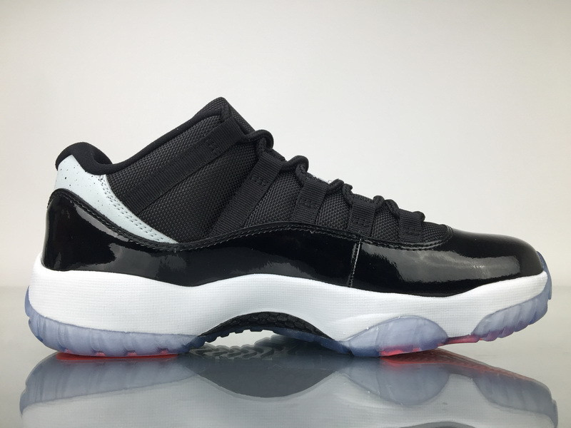 air jordan 11 retro low infrared 23 528895-023