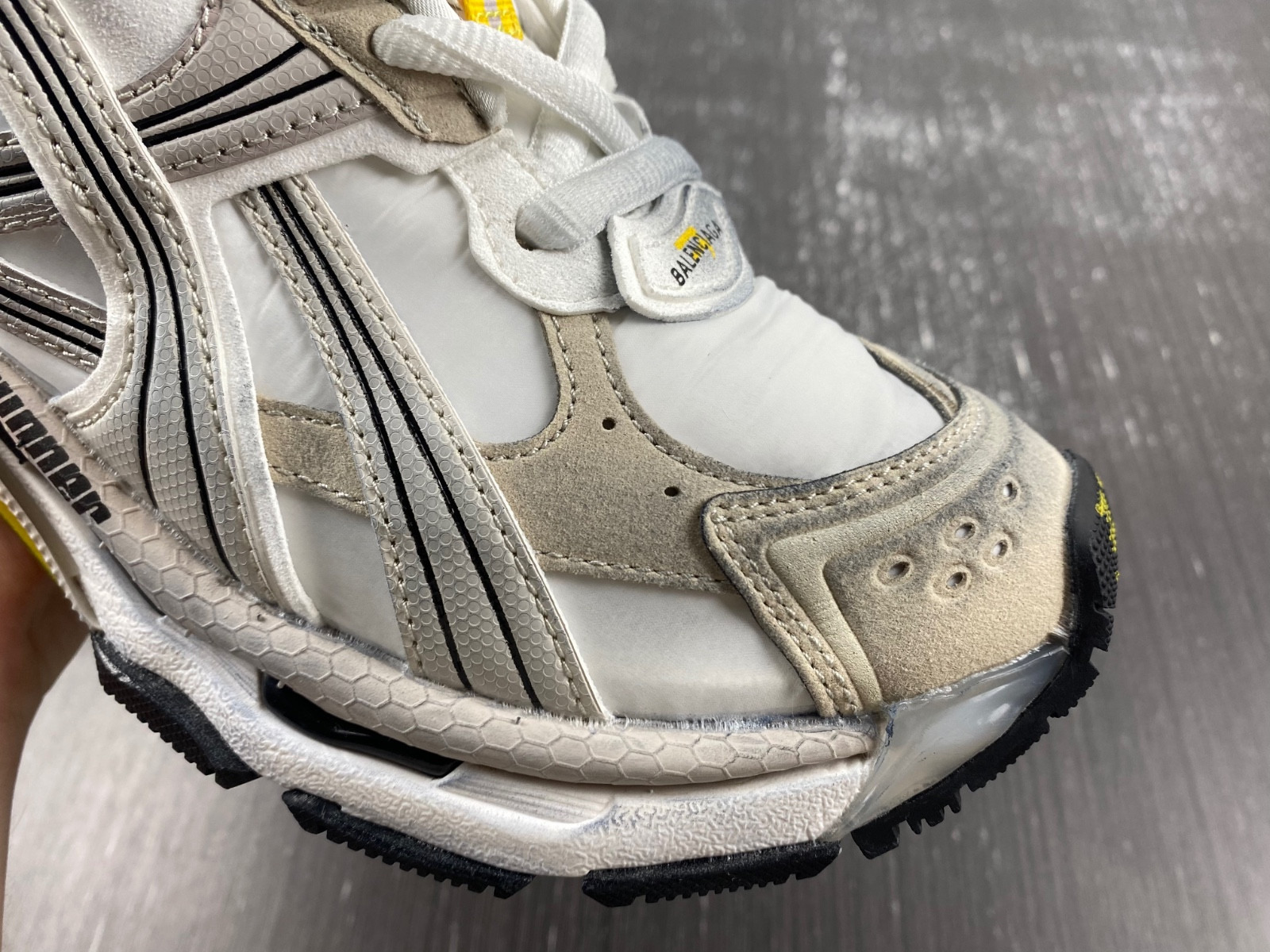 Ba*len*cia*ga runner sneaker