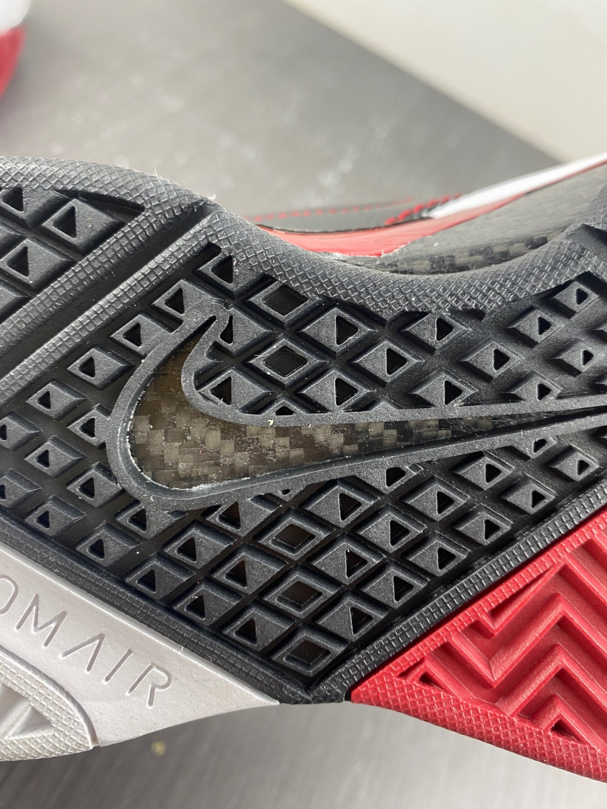 undefeated x nike kobe 1 zk1 aq2728-102