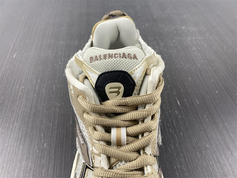 Ba*len*cia*ga runner sneaker