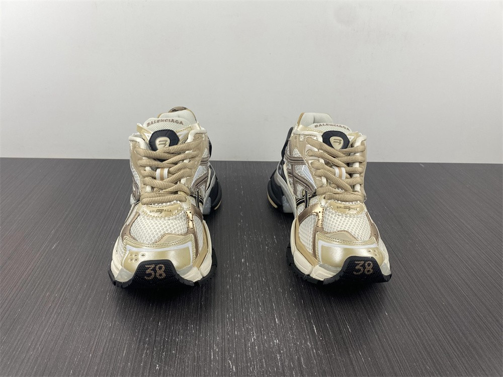 Ba*len*cia*ga runner sneaker