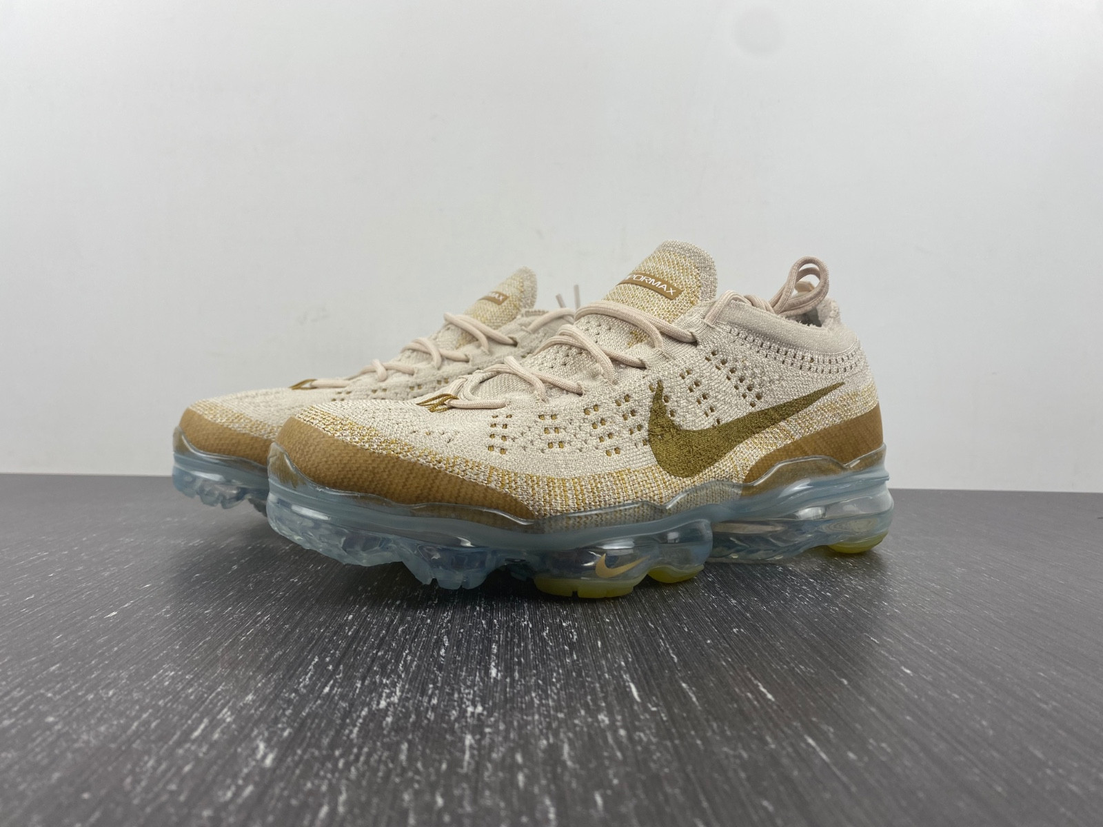 nike vapormax 2023 flyknit tan dv1678-100