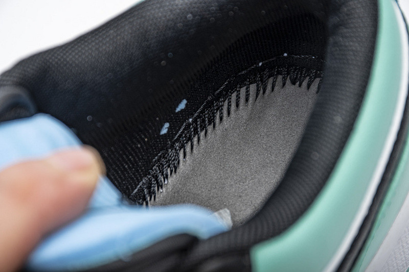 jordan 1 low emerald toe 553558-117