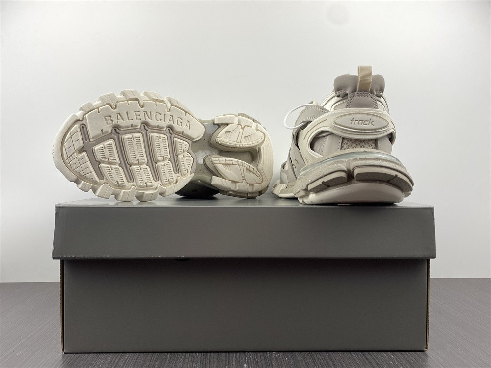 Ba*len*cia*ga track sneaker