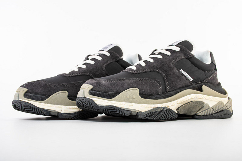 Ba*len*cia*ga triple s 2.0 536737w09011259