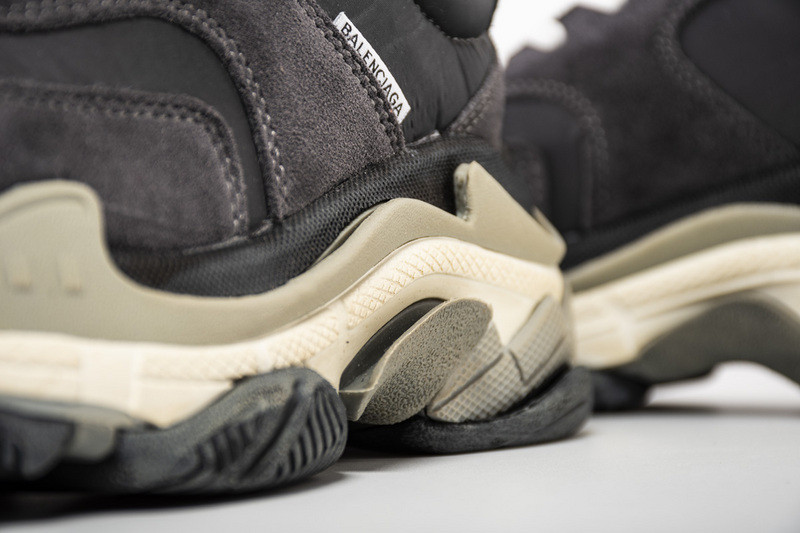 Ba*len*cia*ga triple s 2.0 536737w09011259