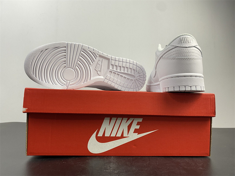 nike dunk low triple white dd1503-109