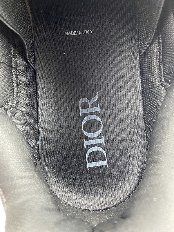 D*or b30 sneaker