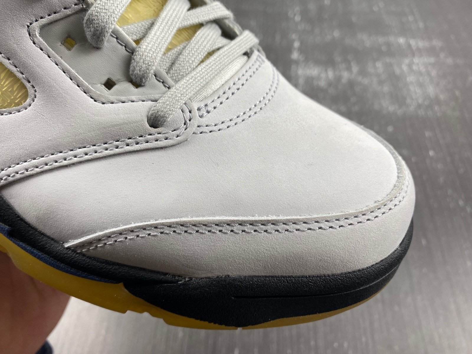 a ma maniere x air jordan 5 “diffused blue x aj5 fz5758-004