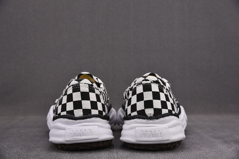 mmy sneaker 005