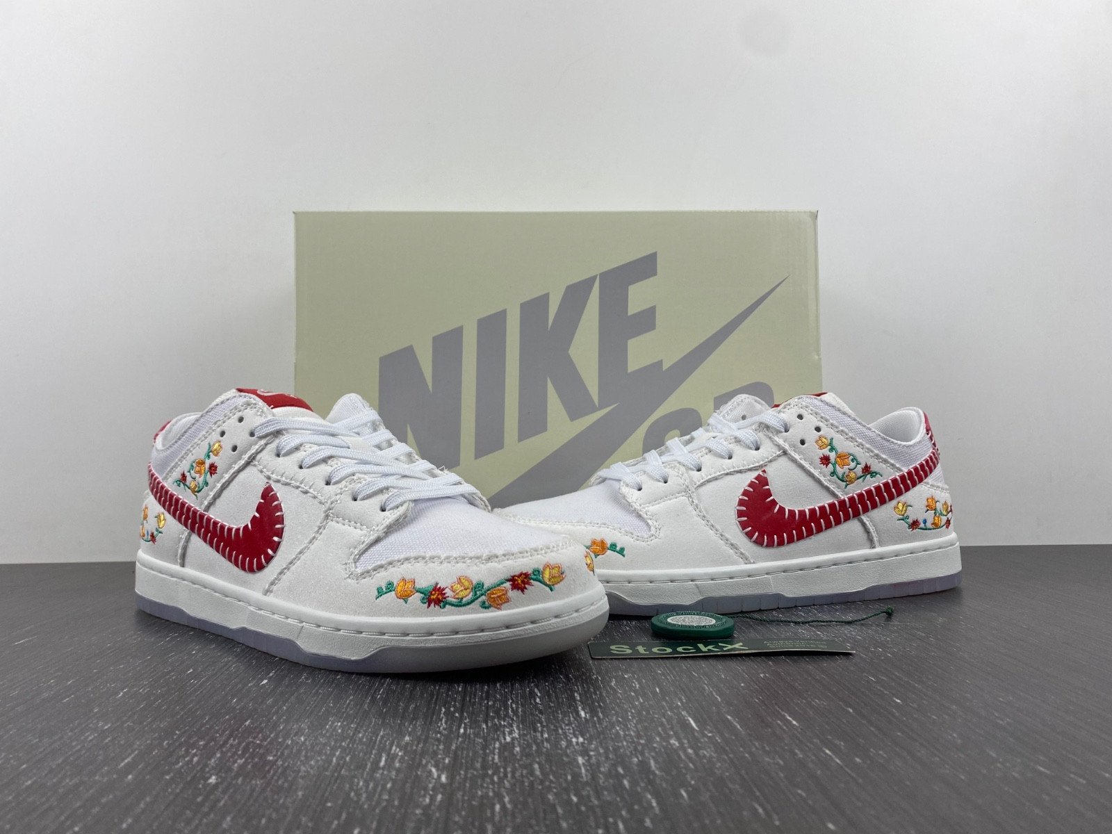 nike sb dunk low decon n7 white red fd6951-700