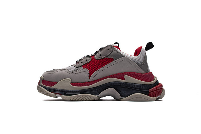 Ba*len*cia*ga triple s