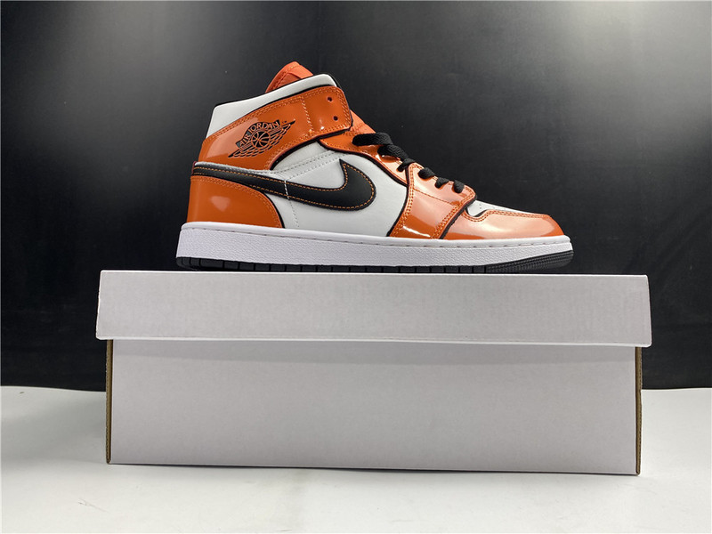 air jordan 1 mid “turf orange” dd6834-802