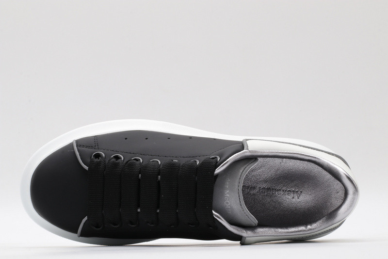 a1exa*der Mcqv*en all black