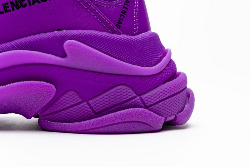 Ba*len*cia*ga triple s purple