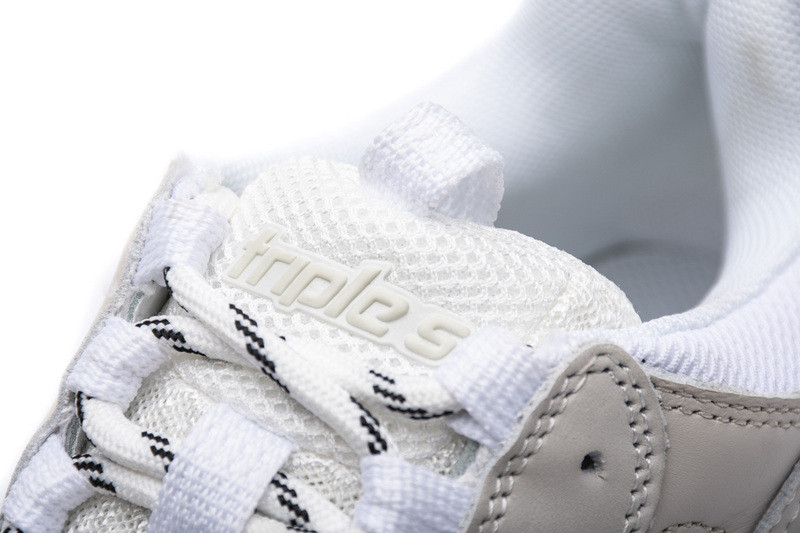 ba*len*cia*ga triple s colorful botT0m