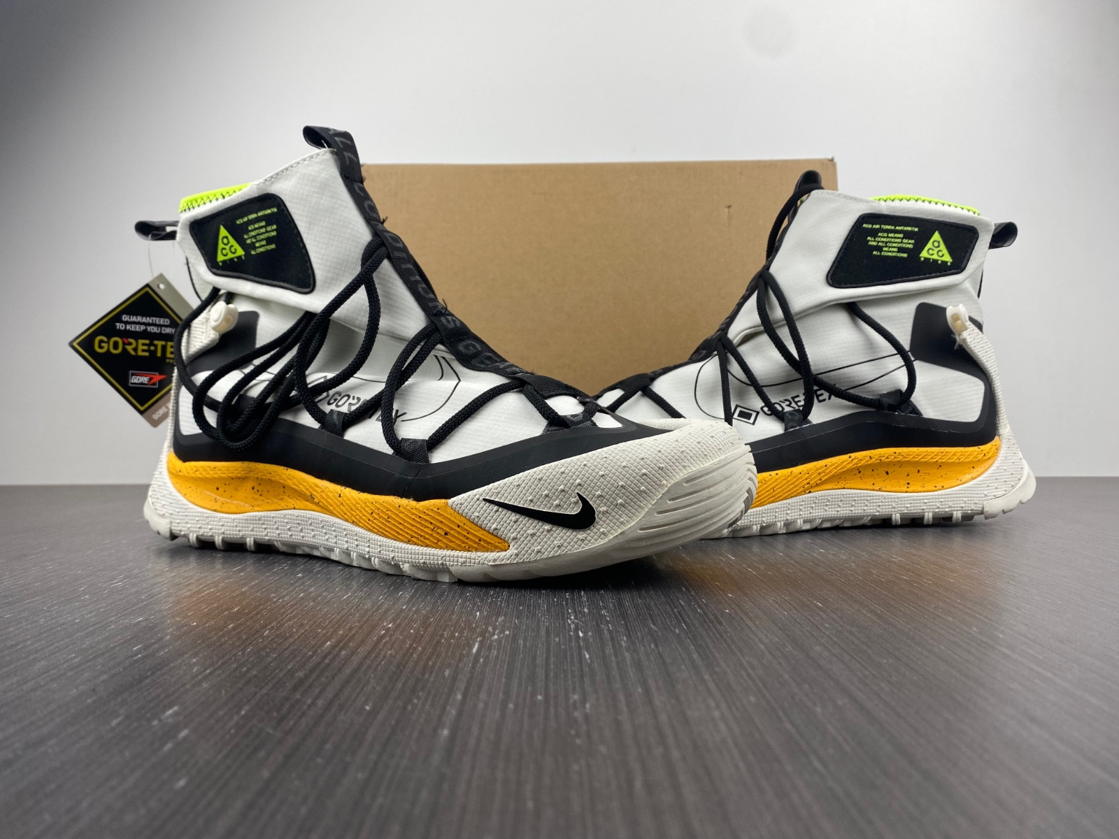 nike acg terra antarktik gore-tex summit white bv6348-100