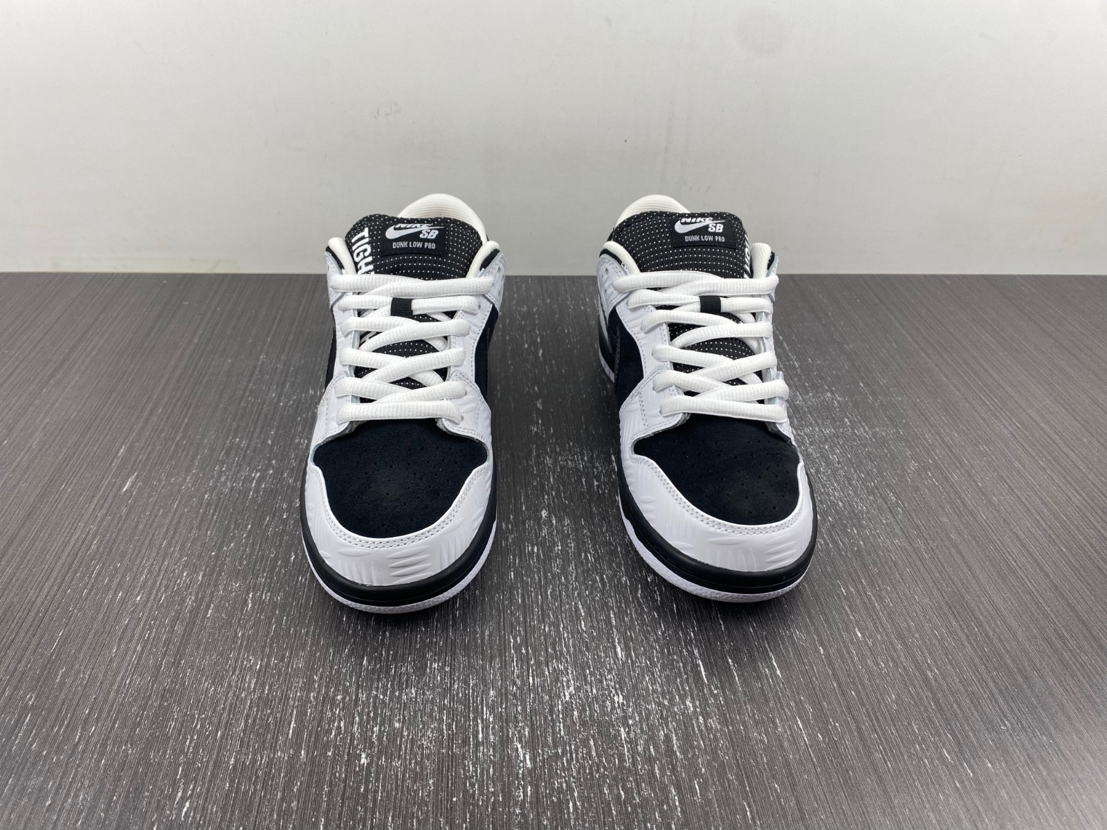nike sb dunk low tightbooth men