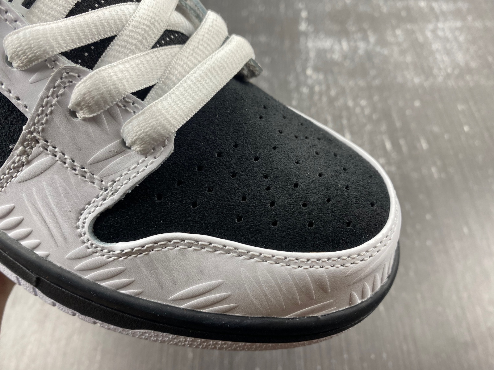 nike sb dunk low tightbooth men