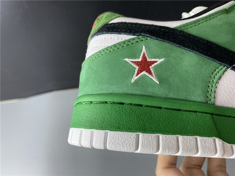 nike dunk low pro sb heineken 304292-302