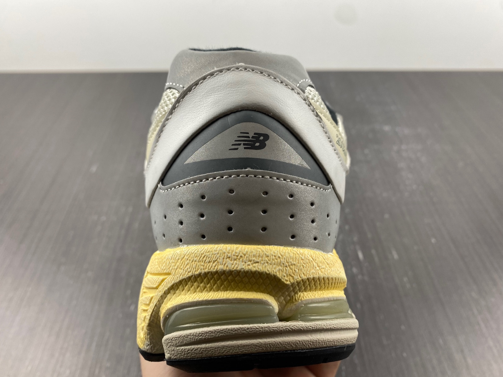 new Ba1an*e 2002r thisisneverthat white - ml2002rt