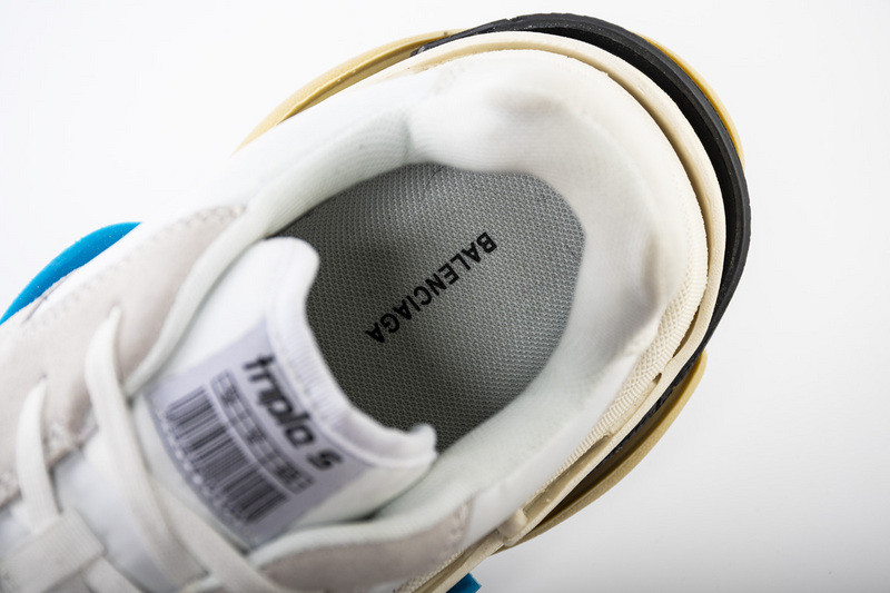 Ba*len*cia*ga triple s trainers white