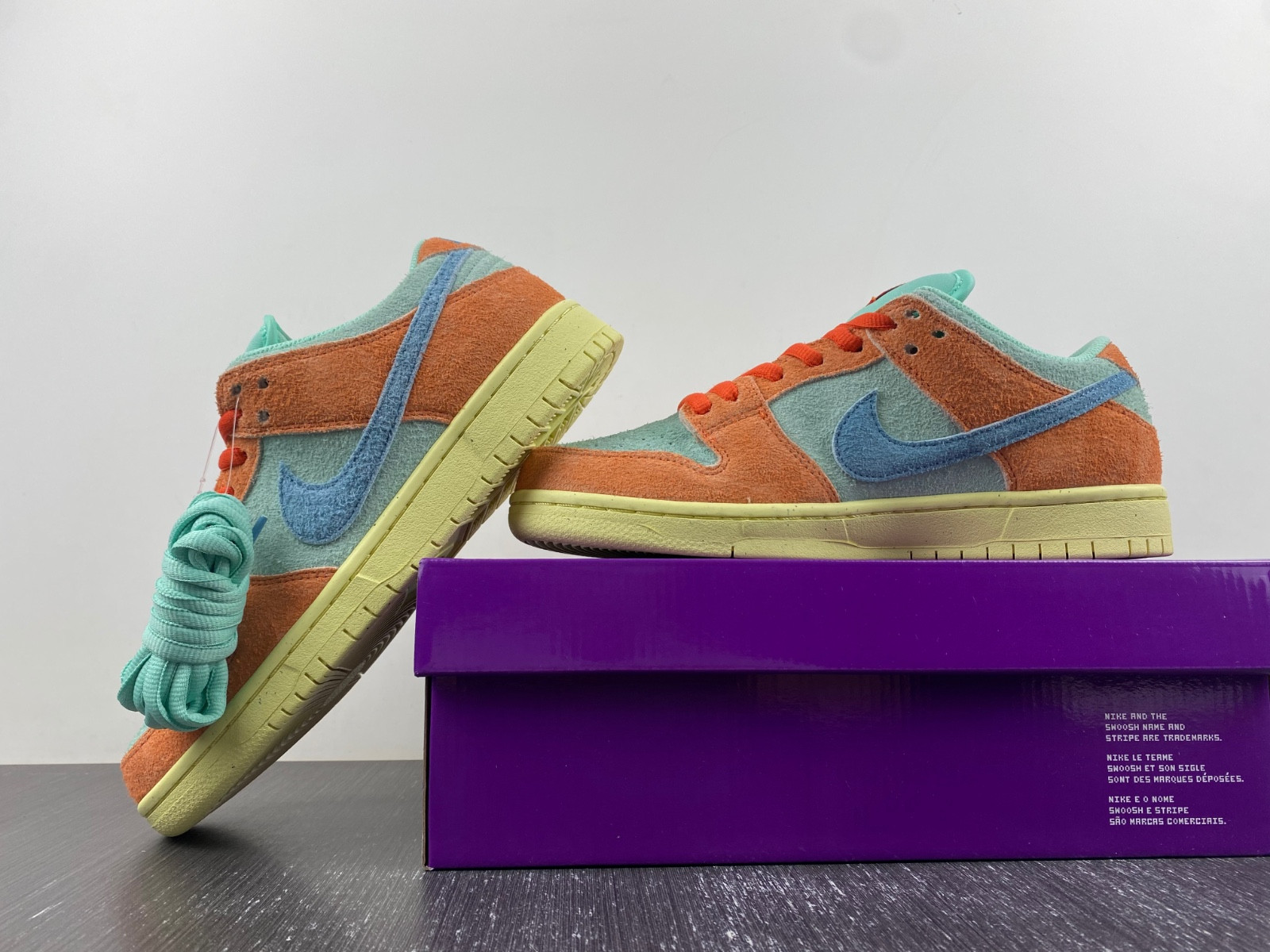 nike sb dunk low orange aqua dv5429-800