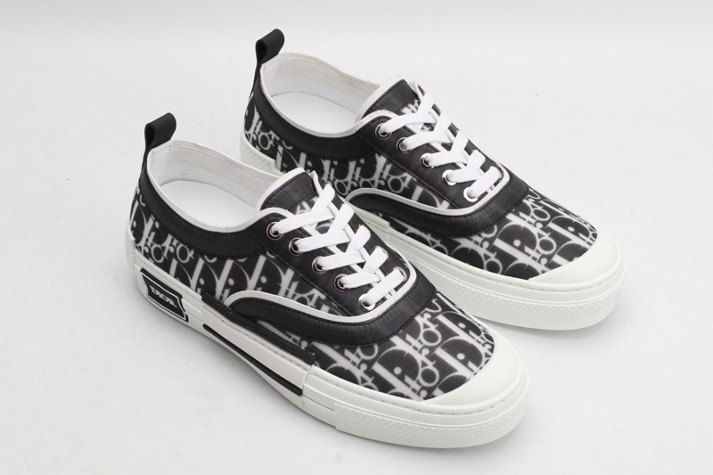 D*or b23 oblique low top sneaker