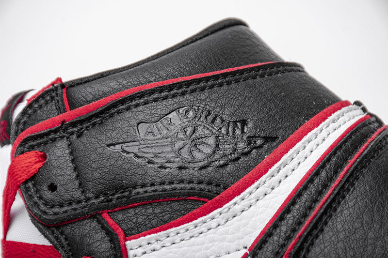 jordan 1 retro high bloodline 555088-062