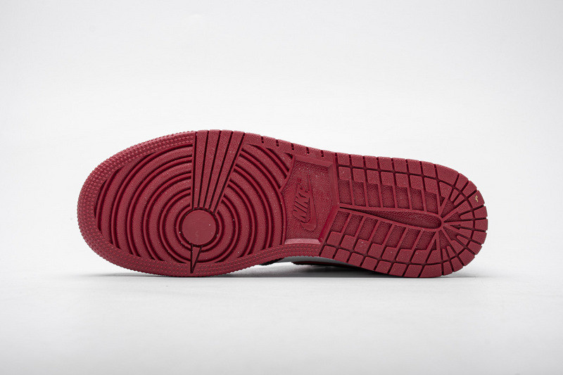 jordan 1 retro high bloodline 555088-062